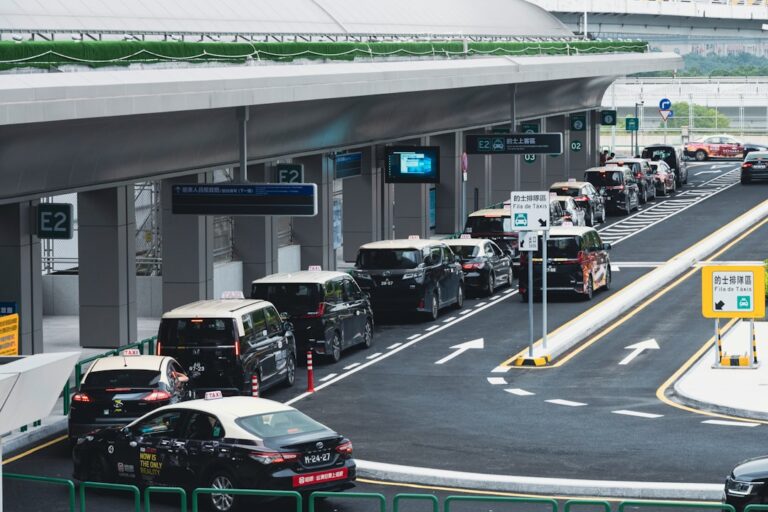 What Sets a Premium Airport Town Car Service Apart
